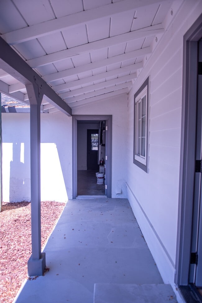 Building Photo - 5507 Arizona Dr
