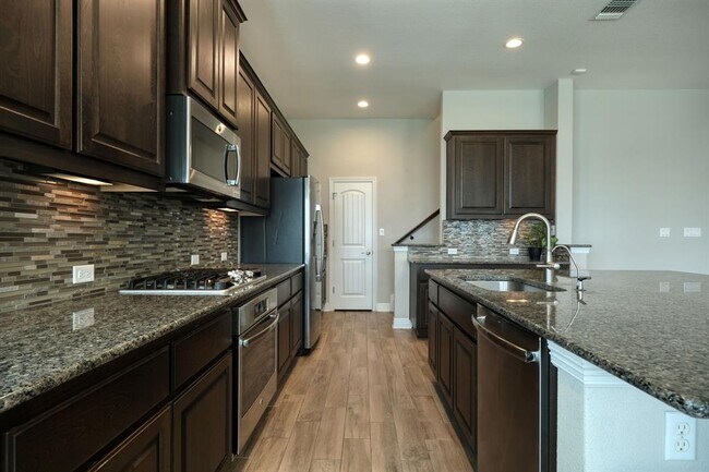 Building Photo - 108 Coral Bean Way