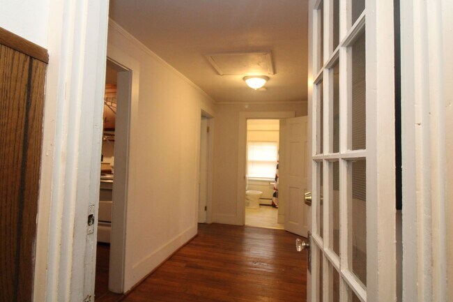 Building Photo - 6 Smith Ct