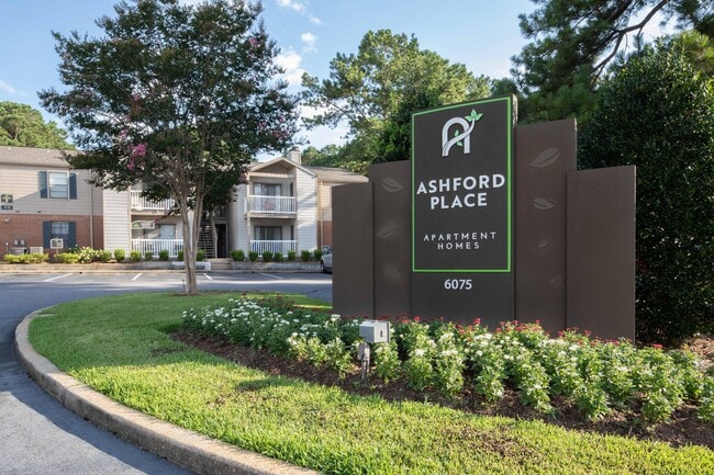 Welcome home to Ashford Place, your trusted apartment community in Mobile, professionally operated by Highlands Vista Group. - Ashford Place