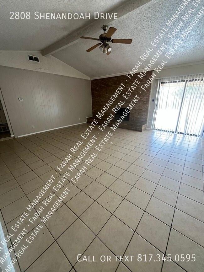 Building Photo - 2808 Shenandoah Dr