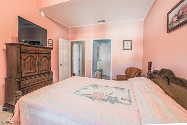 Building Photo - 15561 Bellamar Dr