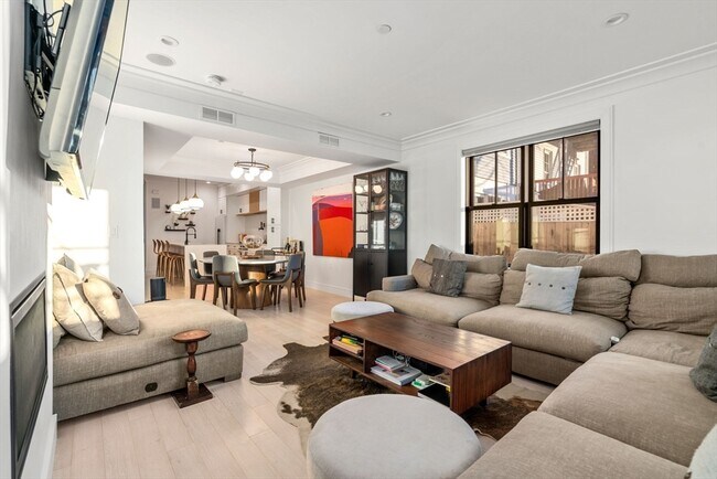 Building Photo - 75 Old Harbor St