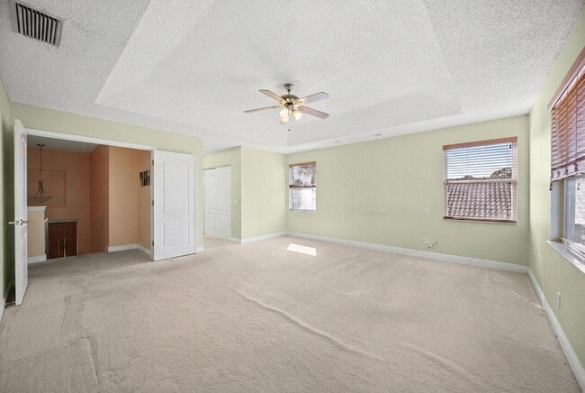 Building Photo - 18051 Rhumba Way