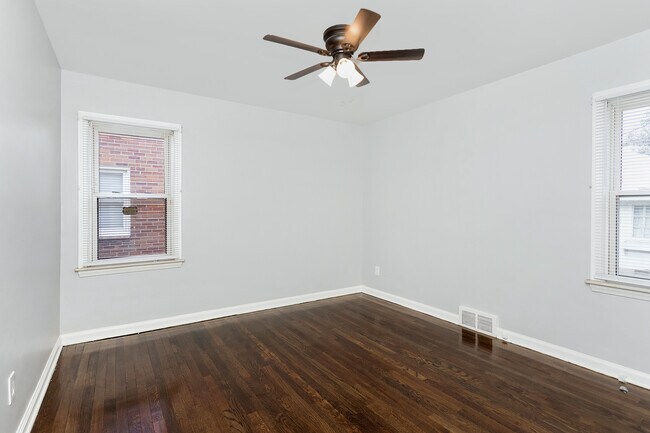 Building Photo - 9238 Artesian St