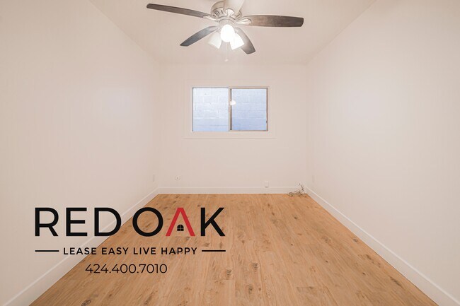 Building Photo - 2244 S Western Ave