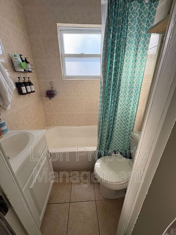 Building Photo - 250 Sayles Ave