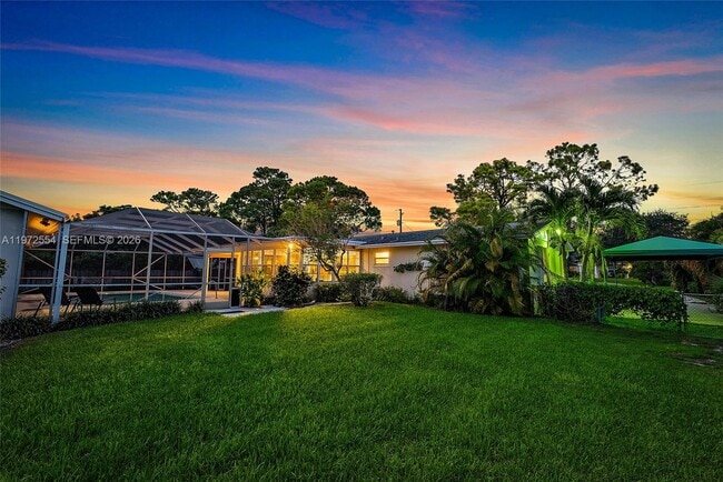 Building Photo - 4912 S Kay St