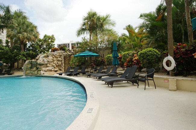 Building Photo - 2480 Presidential Way