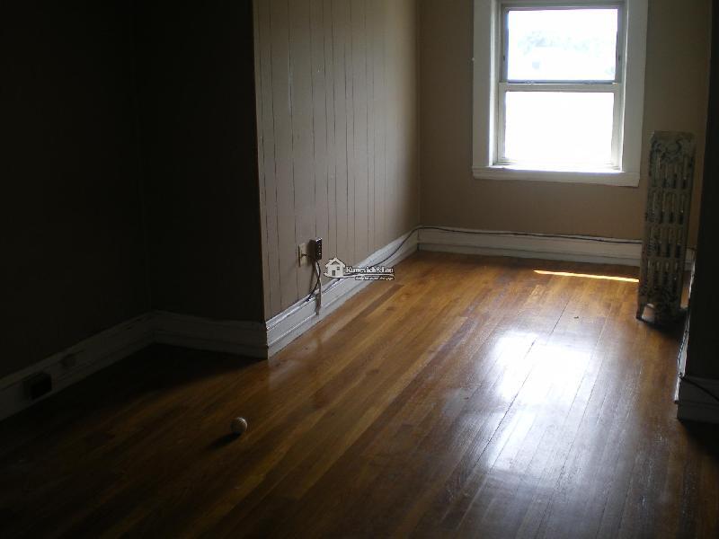 Building Photo - 61 Putnam St