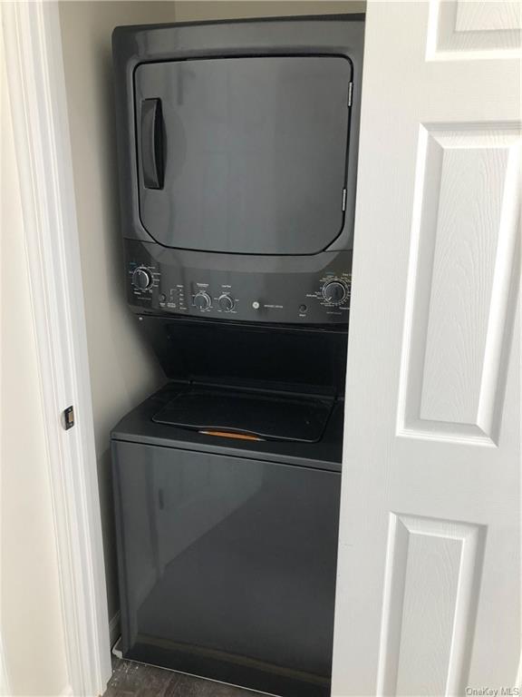 Building Photo - 11 Edgemont Rd