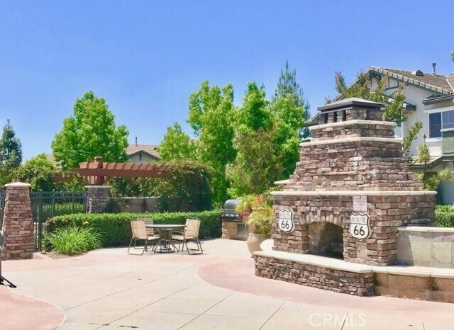 Building Photo - 9441 Barstow Dr