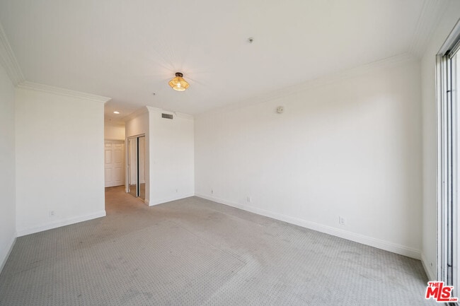 Building Photo - 1508 Greenfield Ave