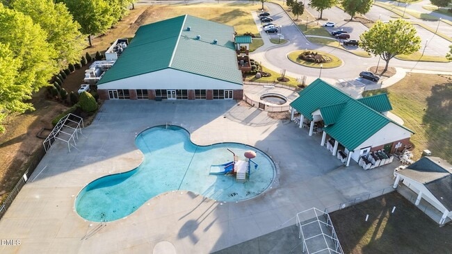 Building Photo - 225 Woodson Dr