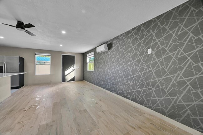 Building Photo - 6375 86th Ln