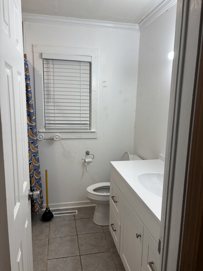 Building Photo - 1139 Pine Top Rd