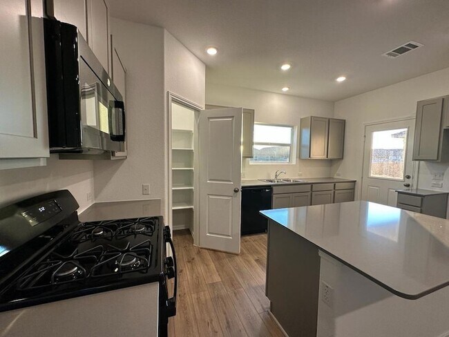 Building Photo - 336 Canley Lp