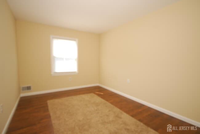 Building Photo - 21 Rosewood Ct