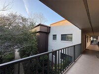 Building Photo - 11705 Raintree Village Blvd