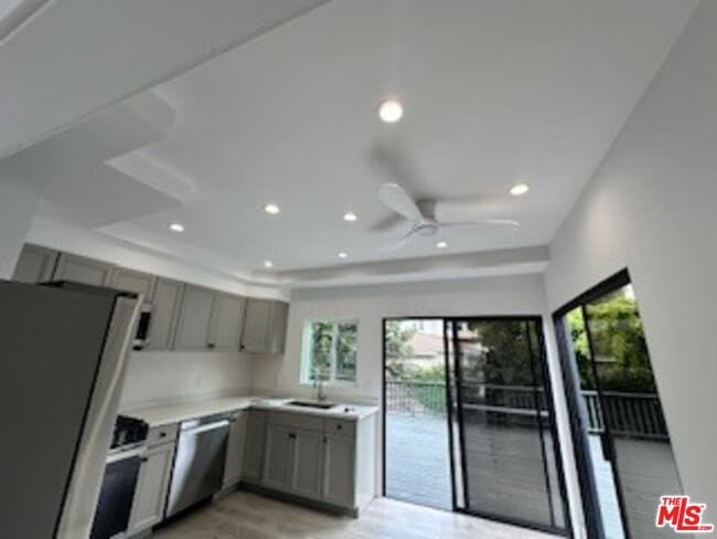 Building Photo - 620 25th St