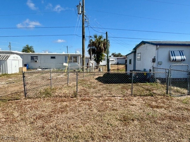 Building Photo - 139 Amber Ave