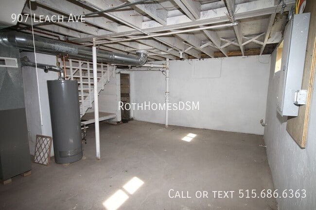 Building Photo - 907 Leach Ave