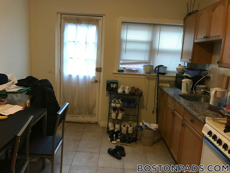 Building Photo - 1 President Terrace