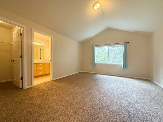 Building Photo - Updated Craftsman on Corner Lot in Aloha~ ...