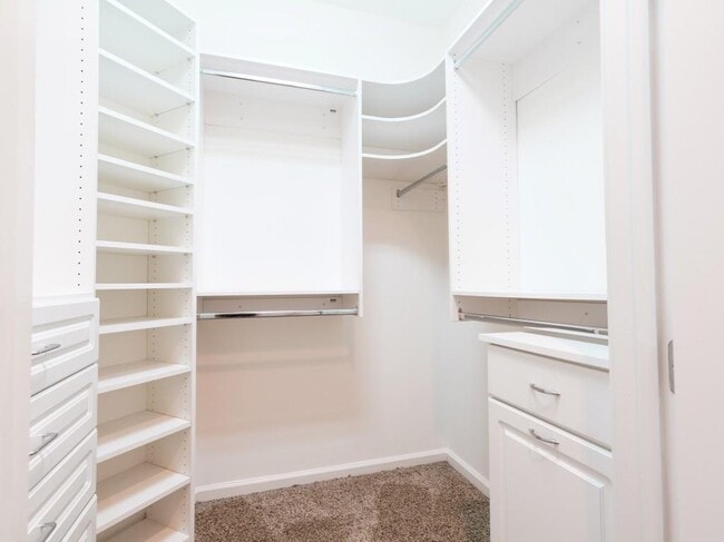 Building Photo - 4955 Ivy Ridge Dr SE