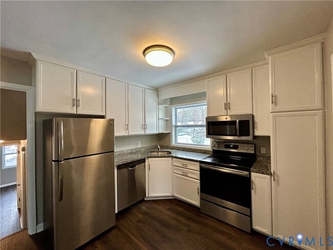 Building Photo - 2000 Milbank Rd