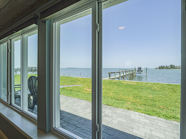Building Photo - 13630 N Indian River Dr