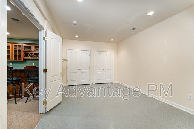 Building Photo - 4203 Talon Dr