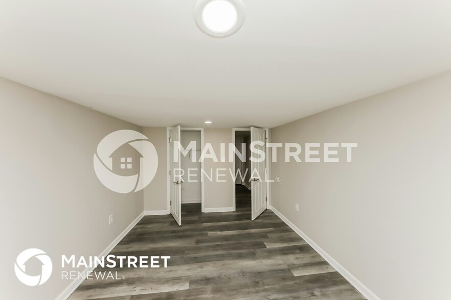 Building Photo - 3539 Meadowview Dr