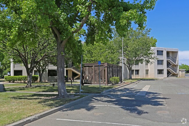 Building Photo - Bldg 520, 521, 522 & 523