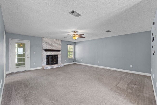 Building Photo - 3171 Airport Rd