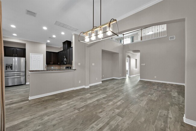 Building Photo - 9222 Sunlight Oak Ln