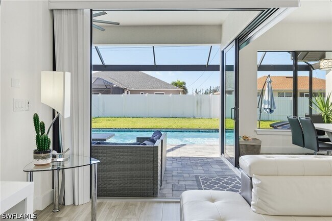 Building Photo - 1214 SW 29th Terrace