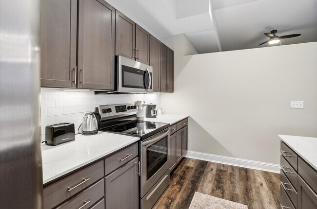 Building Photo - 110 N Boston Ave