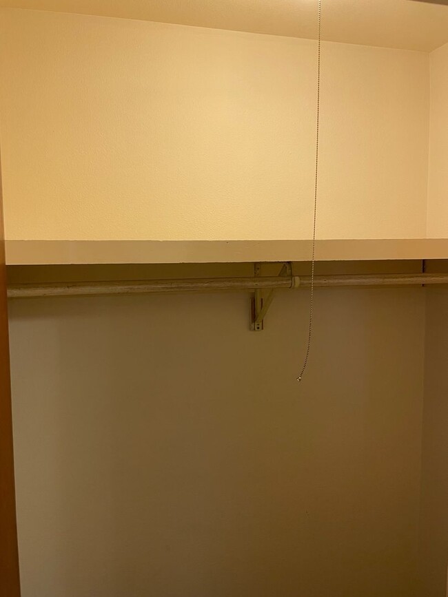 Building Photo - 2 Bedroom 1 Bath Duplex in West Tyler! Tour Today!