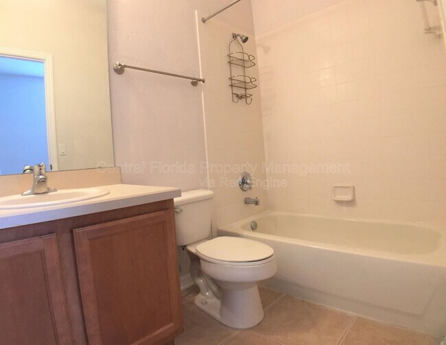 Building Photo - 10340 Manderley Way