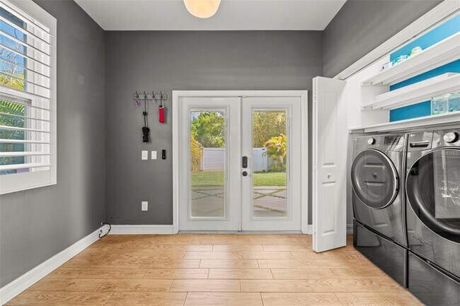 Building Photo - 967 49th Ave N