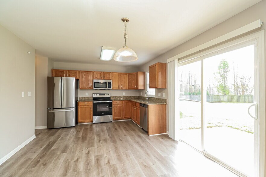 Building Photo - 3011 Mallard Forest Dr