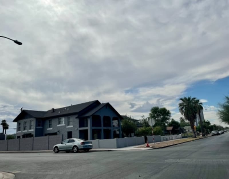 Building Photo - 925 E McKinley St