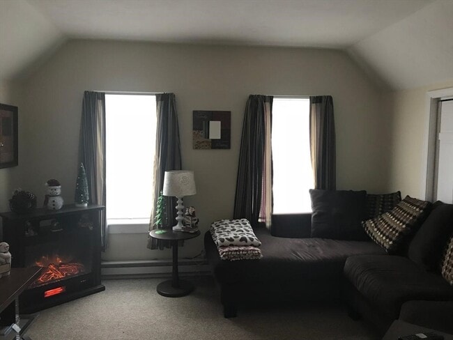 Building Photo - 37 Hodges Ave