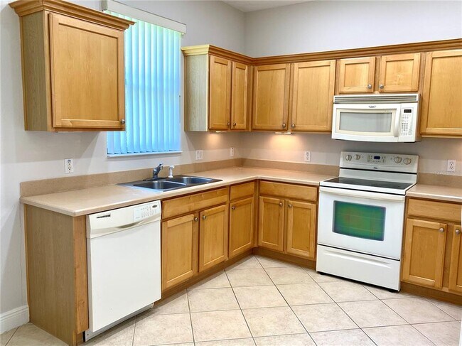 Building Photo - 167 Los Gatos Pl