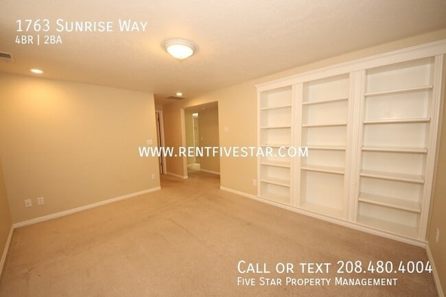 Building Photo - 1763 Sunrise Way