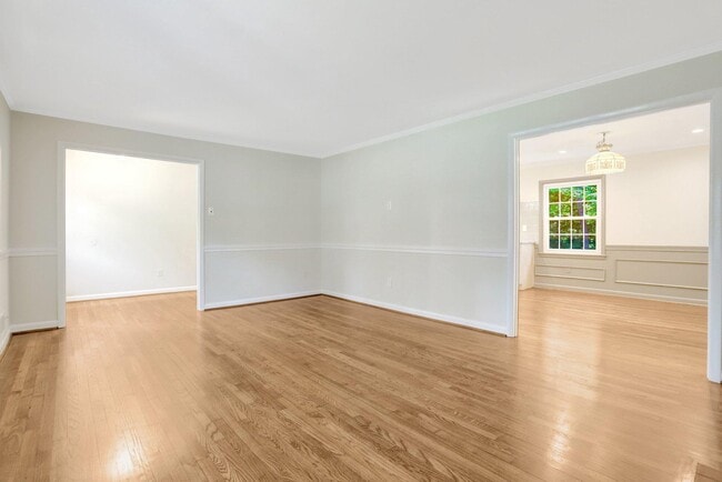 Building Photo - 8005 Candlewood Dr
