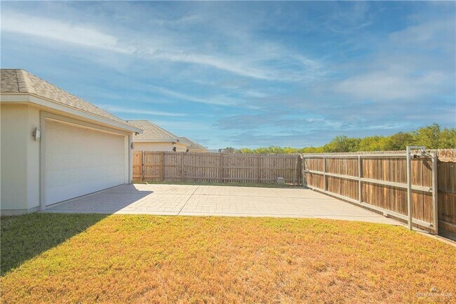 Building Photo - 34 South Dr