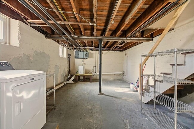 Building Photo - 7 Warner Pl