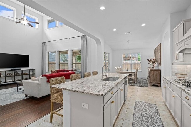 Building Photo - 27121 Holtwood Grove Rd